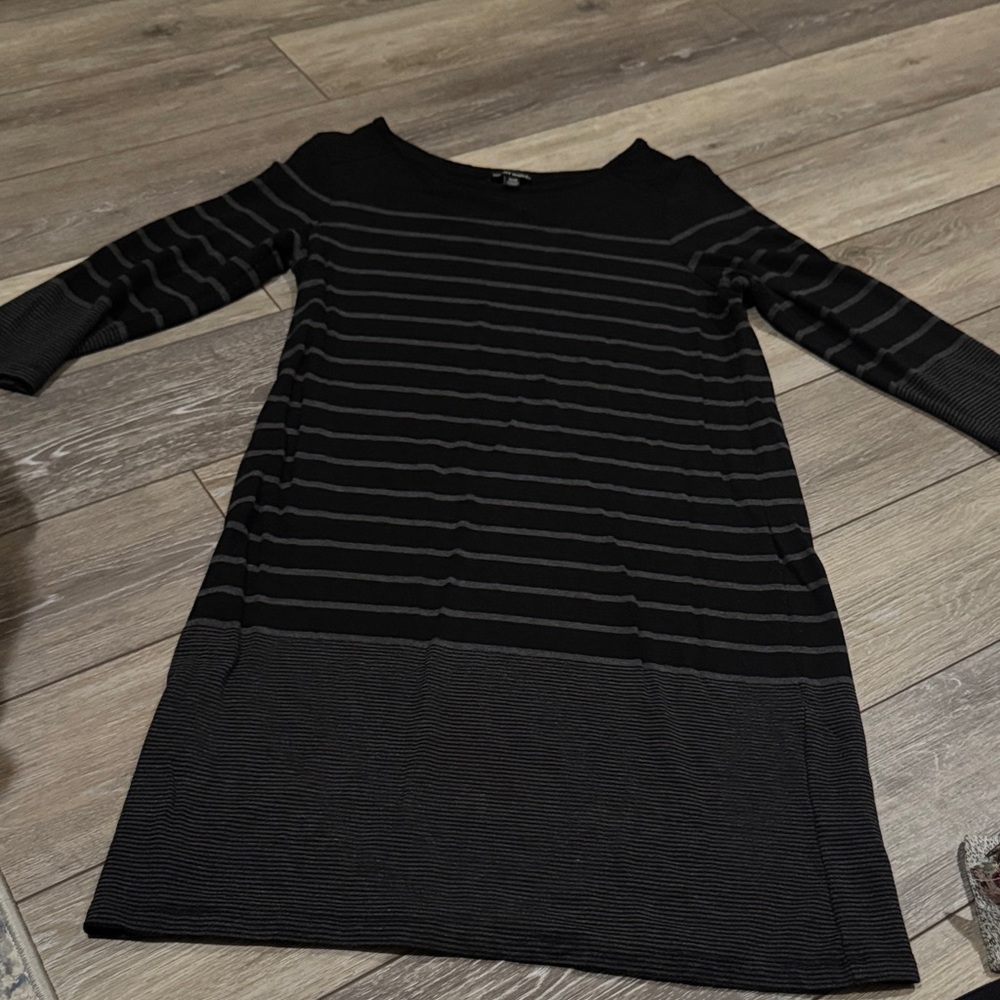 Elegant Black and Gray Striped Long Sleeve Dress